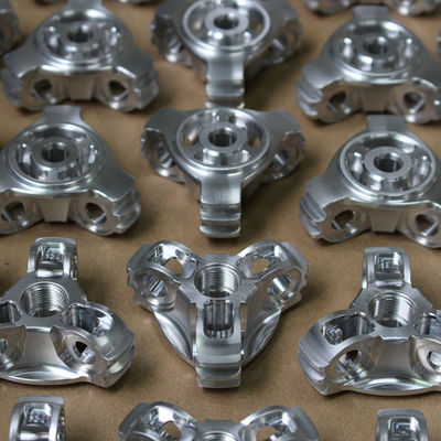 Stop aluminium 6061 Precyzyjne części CNC 0,01 mm Tolerancja Precyzja OEM