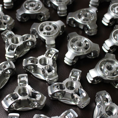 Szybkie prototypowe części aluminiowe CNC Wysoka precyzja Tolerancja 0,05 mm