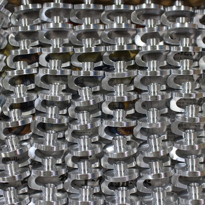 Anodowane srebrne elementy precyzyjnie obrabiane CNC, aluminiowe części toczone ODM