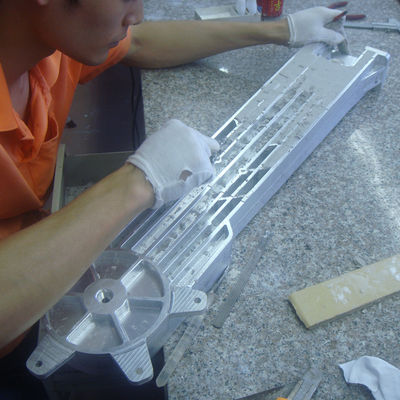 Szybkie prototypowanie Precyzyjne komponenty obrabiane CNC Materiał ze stopu aluminium 6061