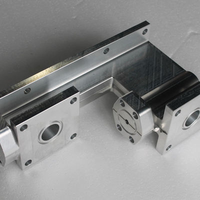 Ciemnoniebieskie elementy do precyzyjnej obróbki, prototyp aluminium CNC OEM ODM