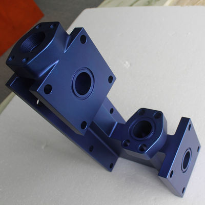 Dostosowane części do prototypowania aluminium CNC z wykończeniem powierzchni do szlifowania gratującego