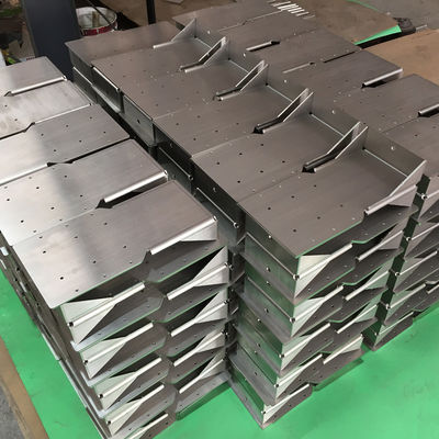 Cięcie laserowe Gięcie Precyzyjne części z blachy Stal nierdzewna 304 Materiał