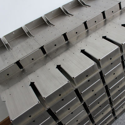 Szybkie prototypowanie Precyzyjne części do produkcji blach Stal nierdzewna 304 Materiał